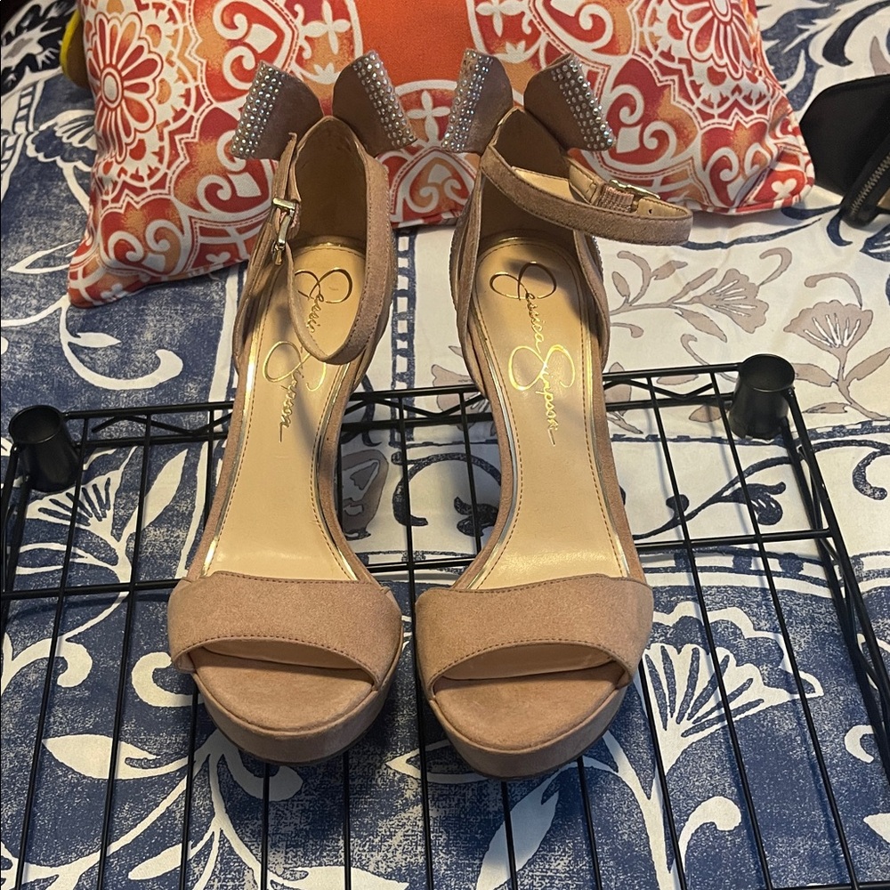 Jessica Simpson Nude Platform Heels
